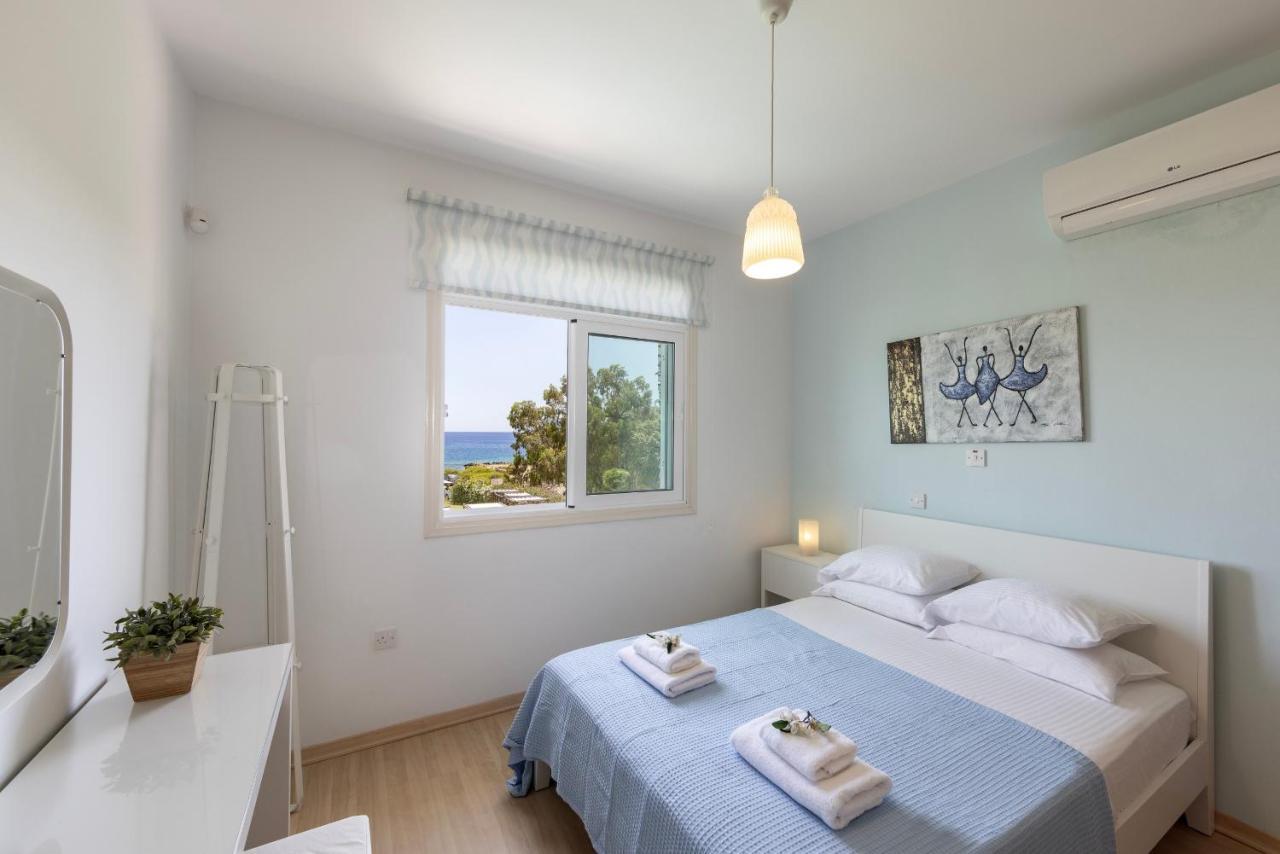 Protaras Sunrise Zen Seafront Villa Esterno foto