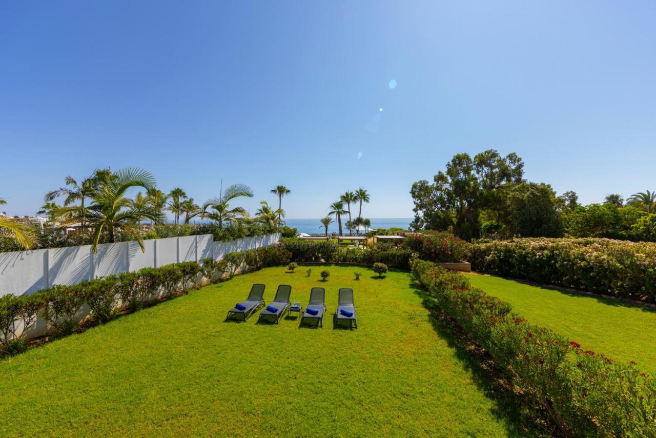 Protaras Sunrise Zen Seafront Villa Esterno foto